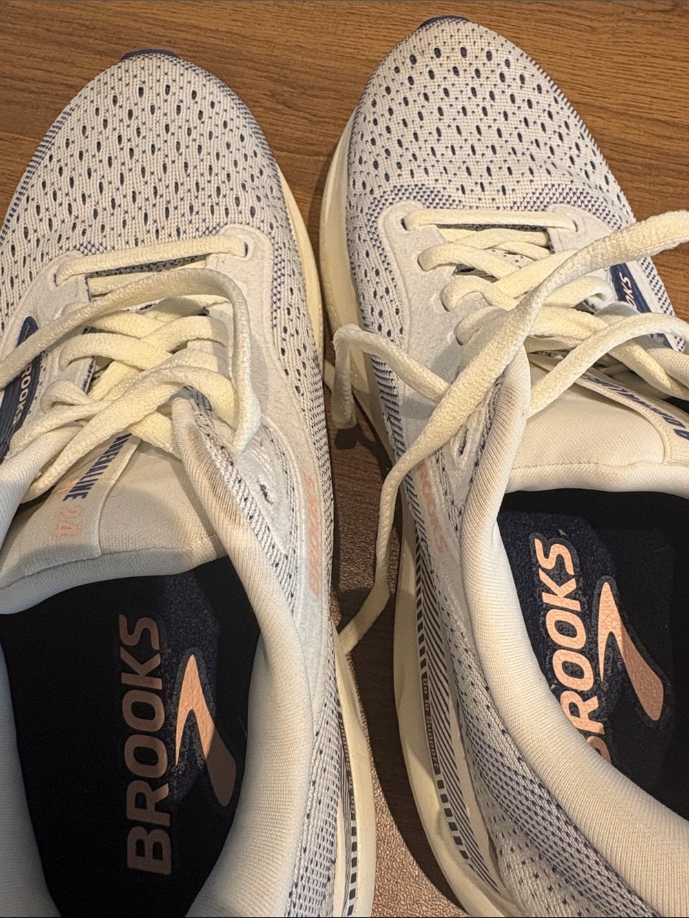 Brooks Running Adrenaline GTS 24 - Picture 10 of 14